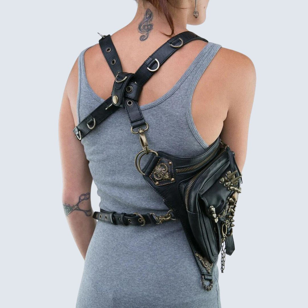 Clinbands - Gothic Gürteltasche mit Totenkopf-Verzierungen