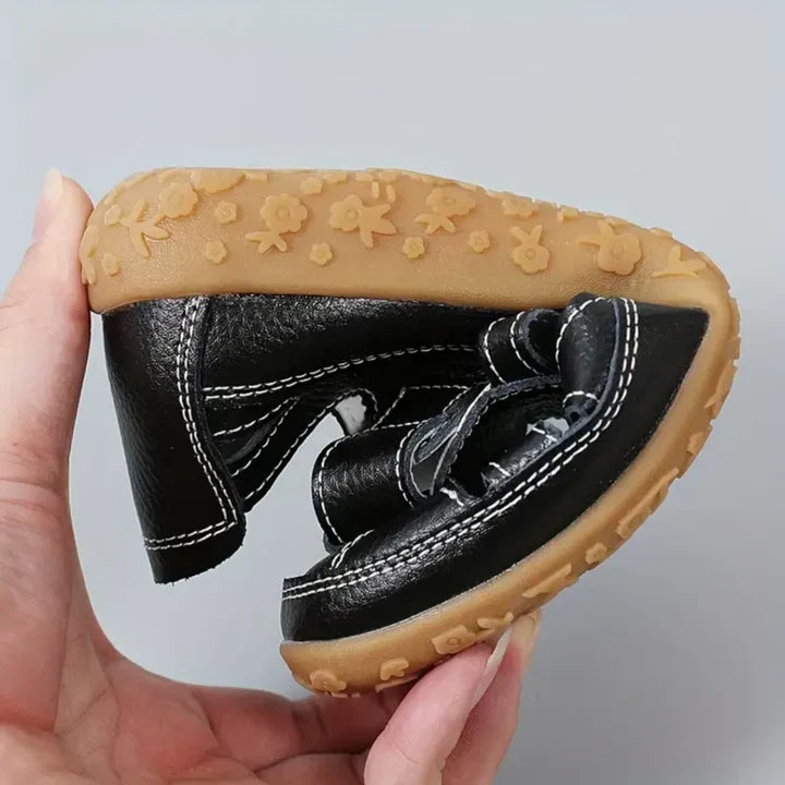 Komfortschuhe aus Leder mit breiter Zehenbox