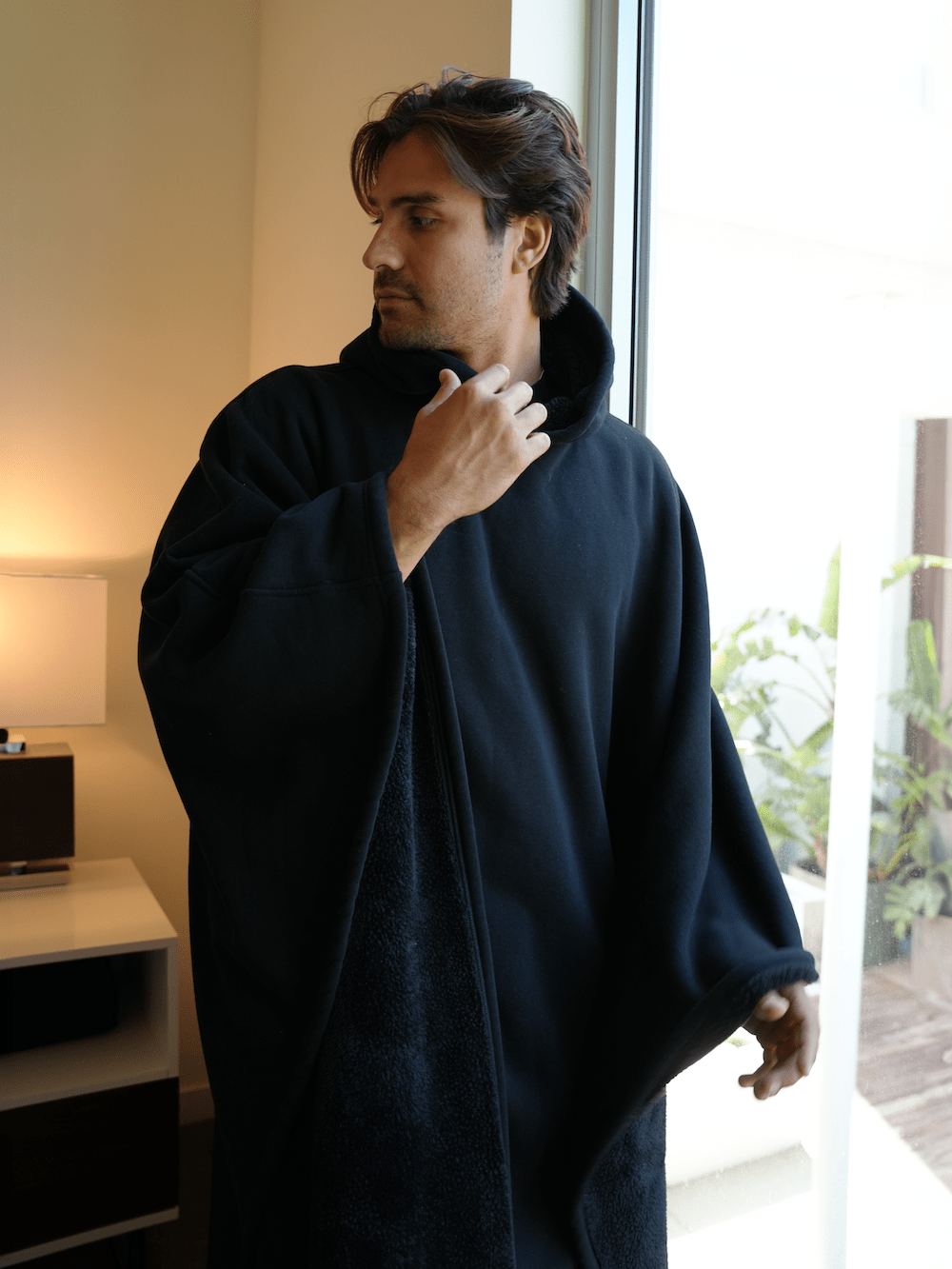 Gewichteter Cape-Hoodie