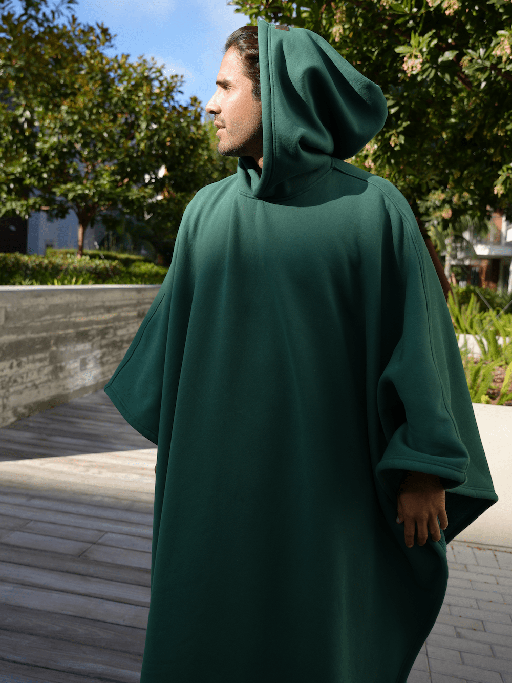 Gewichteter Cape-Hoodie – kuscheliger Baumwoll-Hoodie mit Kunstfellfutter
