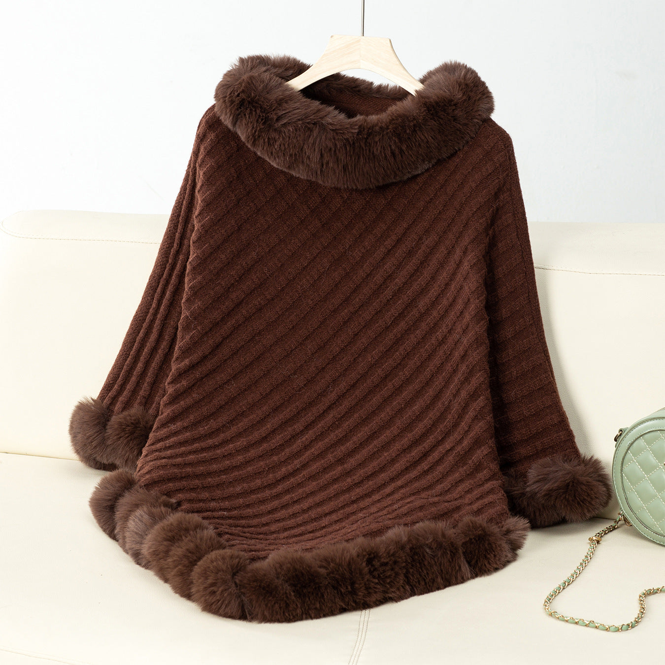 Damen kuschelige Strickdecke mit luxuriösem Kunstfellbesatz Clinbands