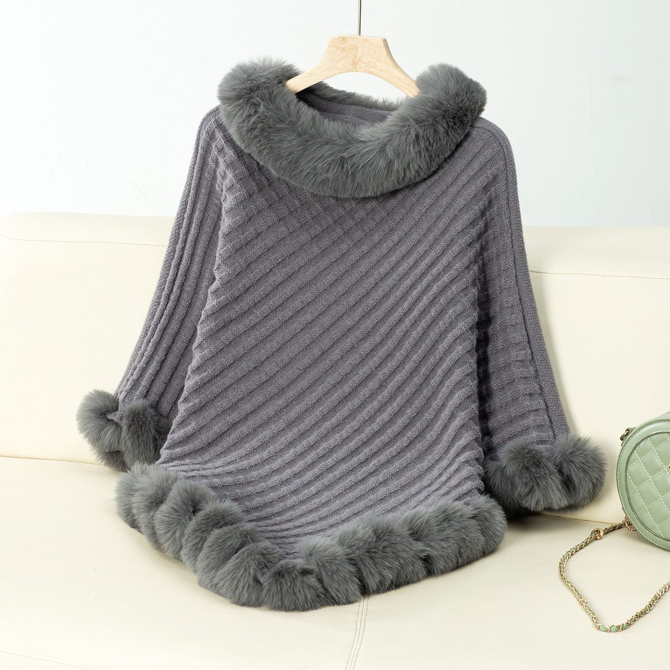 Damen kuschelige Strickdecke mit luxuriösem Kunstfellbesatz Clinbands