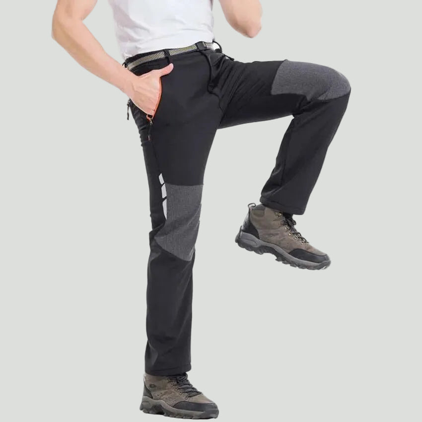 Isolierte Wanderhose – wasserabweisende Softshell für Kälte