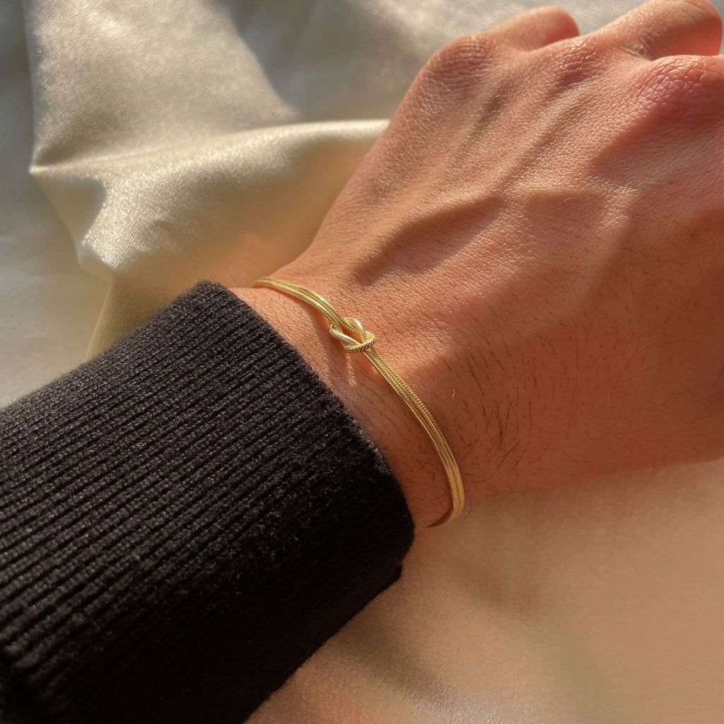 Clinbands | Elegantes Liebesknoten Armband für Damen