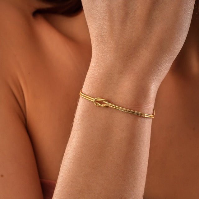 Clinbands | Elegantes Liebesknoten Armband für Damen