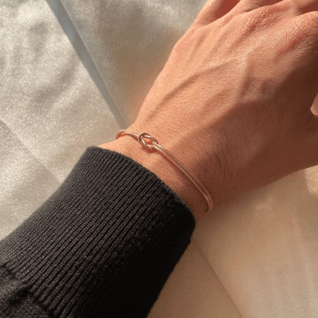 Clinbands | Elegantes Liebesknoten Armband für Damen