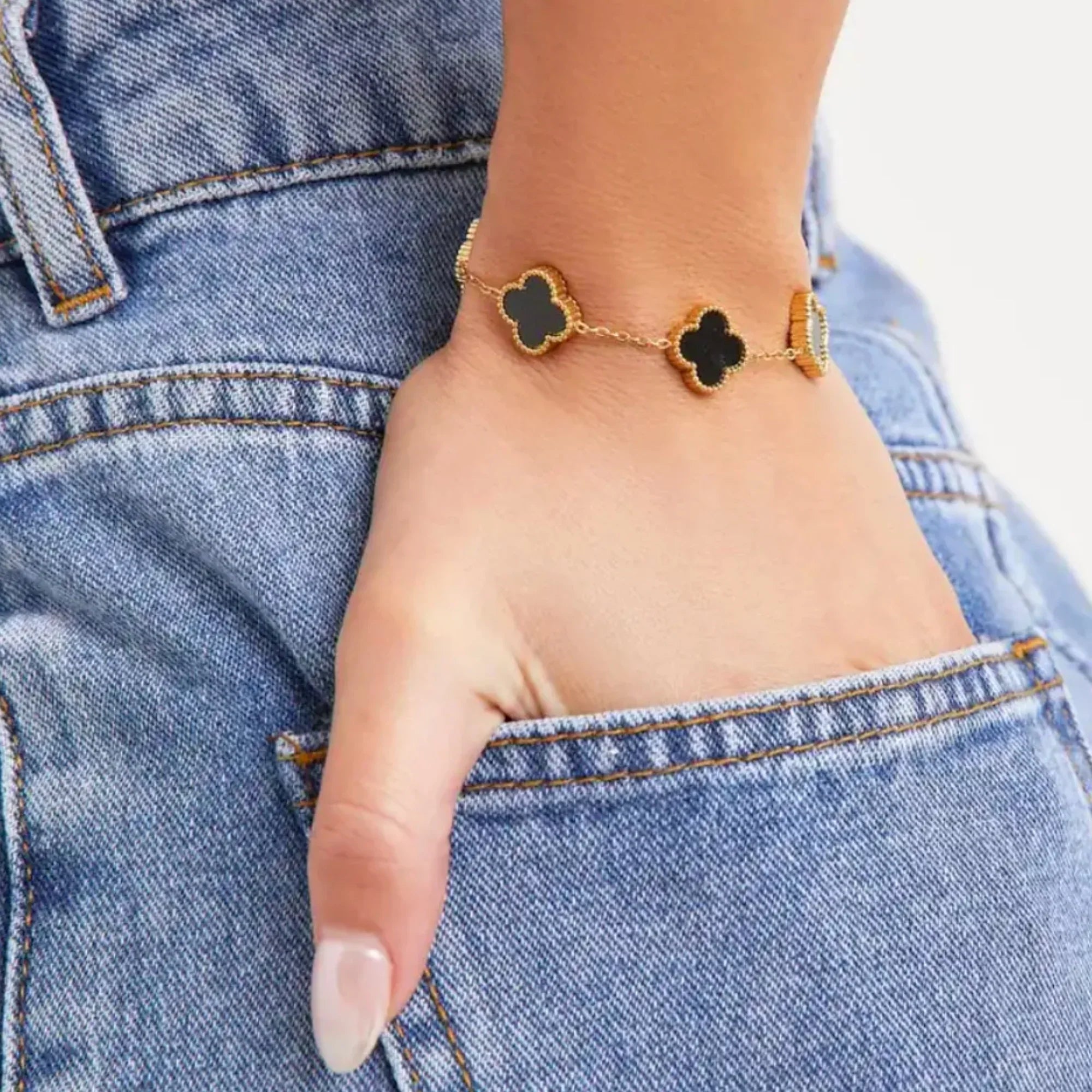 Clover Essence Armband
